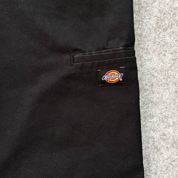 Dickies Brand Work Shorts Mens 38 Black Loose Cell Phone Pocket Back - Picture 4 of 9